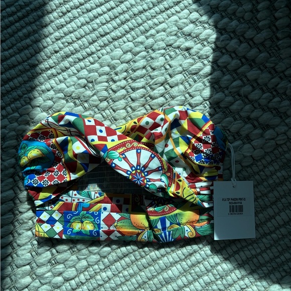 Colorful Patterned Crop Top - Picture 4 of 4